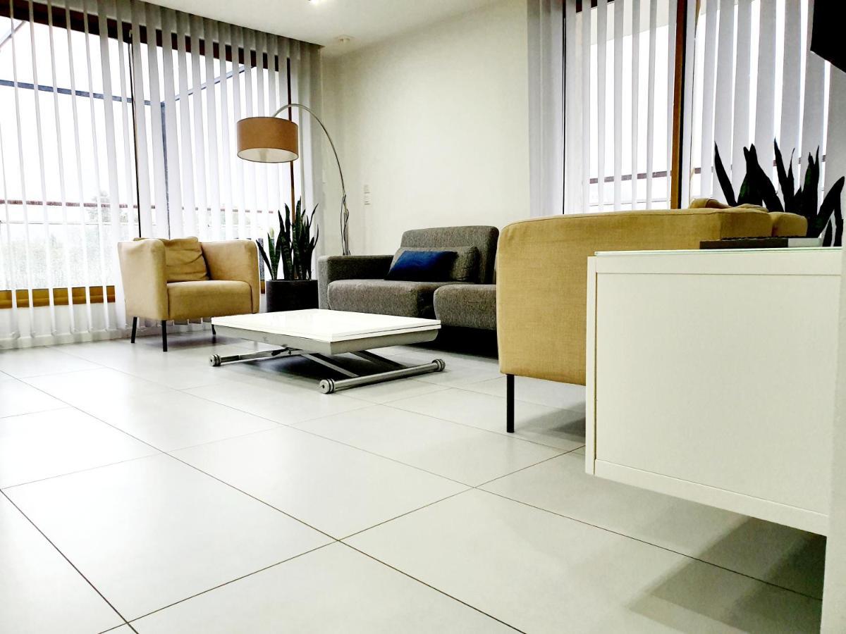 Appart'Hotel Luxapparts Besançon Exteriör bild